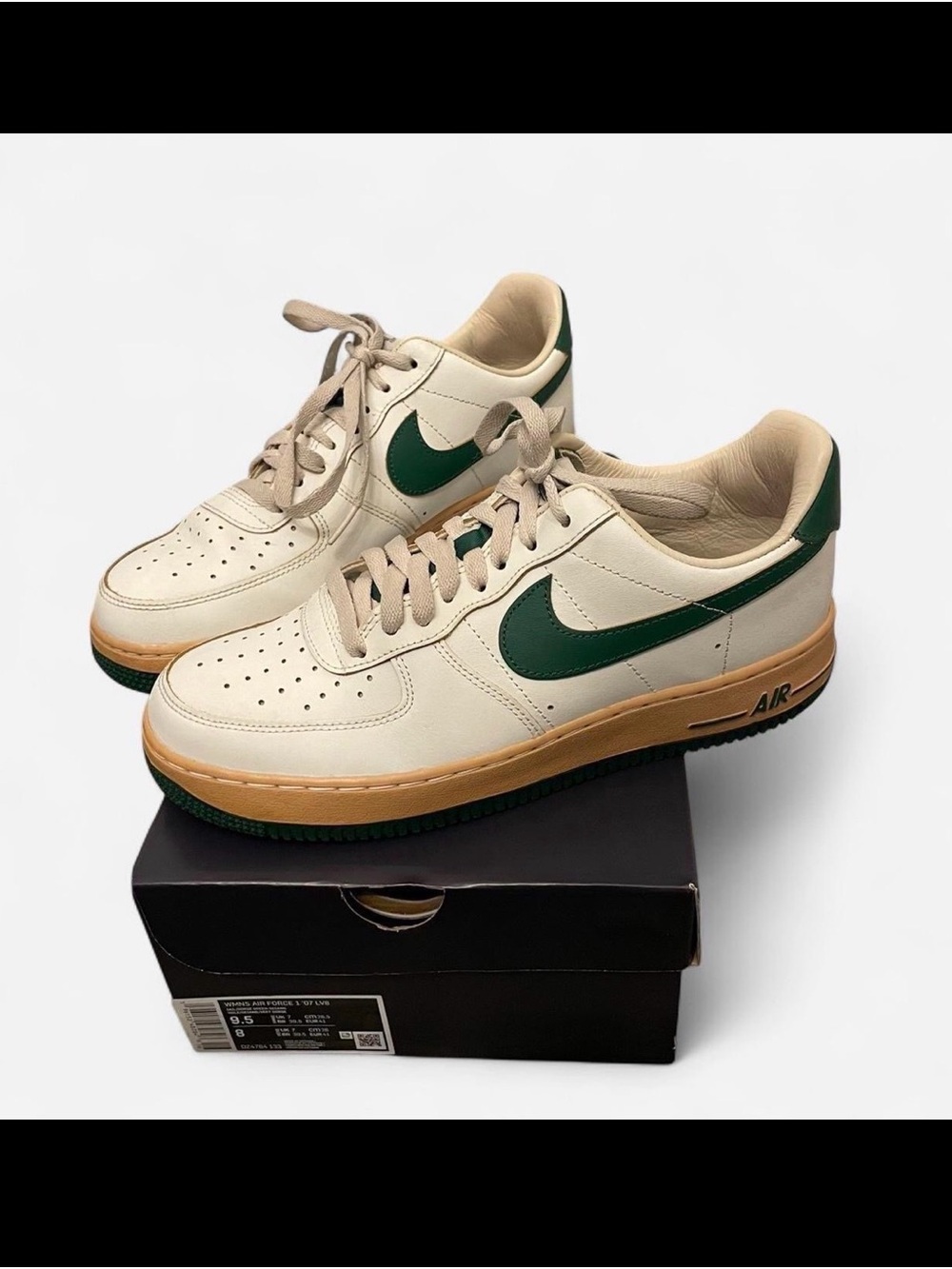 Nike Air Force 1 ‘07 LV8 — Green/Sesame Sneakers